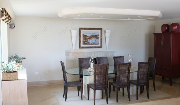 Τραπεζαρία - Dining room